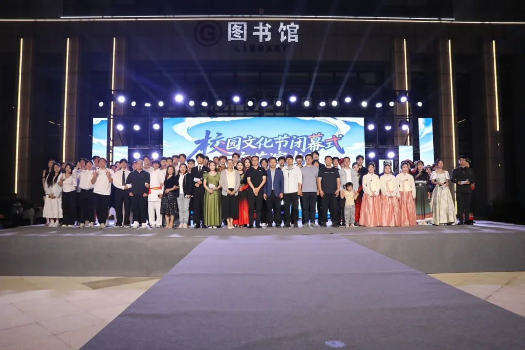 f25bcd61e0a87fcdc5e222bb5a976d6c.jpg