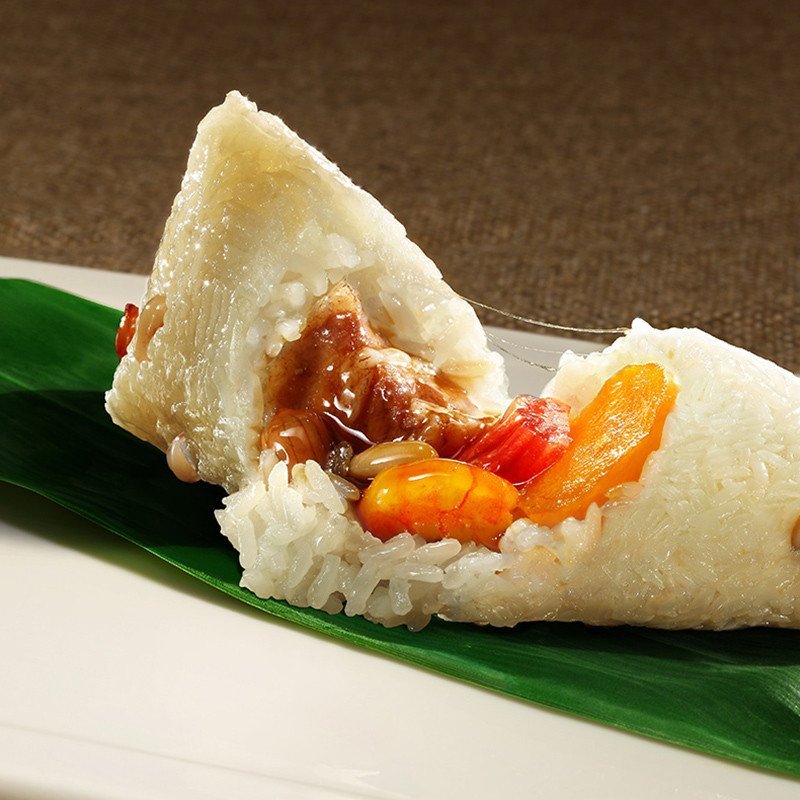 不同的地区,一句"甜咸"根本无法概括粽子的种类和特点其实,粽子的种类